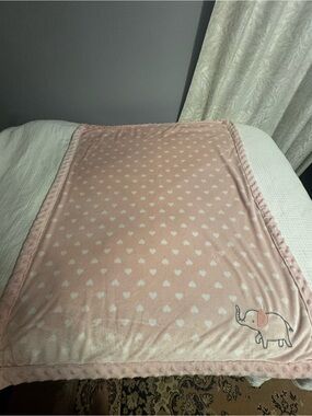 Carters Child Of Mine Pink White Hearts Elephant Dot Trim Sherpa Baby Blanket
